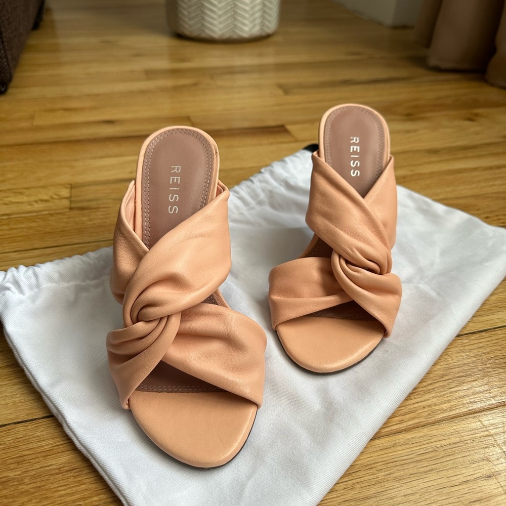 Reiss Women's Peach Tan Twist Sandals